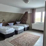 Pidlyy Shared-apartments Wlan Und Kueche Free Parking * Bielefeld