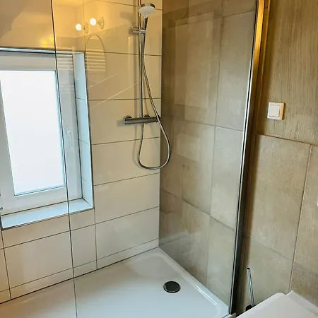 Habitación en casa particular Koby Shared&city Komfortabel, Zentral, Mit Wlan Und Küche *