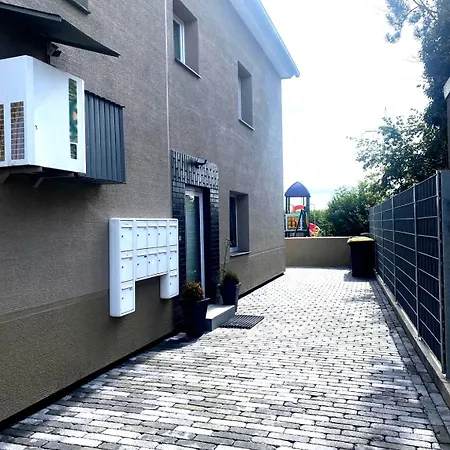 Pidlyy Shared-apartments Wlan Und Kueche Free Parking Homestay