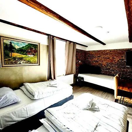 Pidlyy Shared-apartments Wlan Und Kueche Free Parking