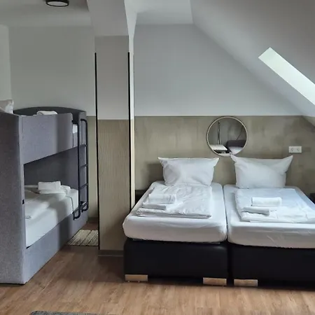Pidlyy Shared-apartments Wlan Und Kueche Free Parking Проживание в семье Билефельд