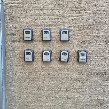 Pidlyy Shared-apartments Wlan Und Kueche Free Parking